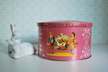 Boekjes waterhouder bloempot eierdopjes 030