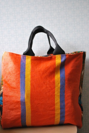 Boempot tasschaaltjes bekersteekbloemen 023