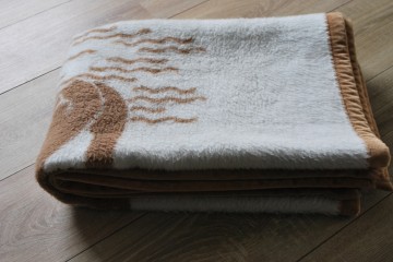 Dekenkleed vaas potjeschoteleierdoptegel 004