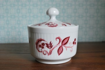 Dekenkleed vaas potjeschoteleierdoptegel 021