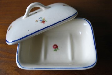 Fondueopbergpoefkleed zeepbakje 005