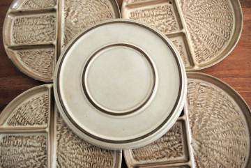 Koffiepotlijstboekfonduemokschotelbloempot 055