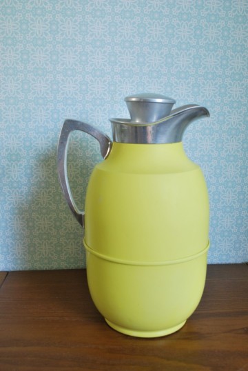 Onderzetterstafelloperprikkersemsagele thermos 006