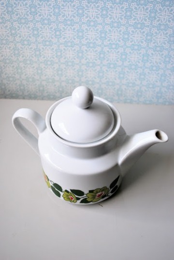 Theedoek blik theepot nachtkastje 005