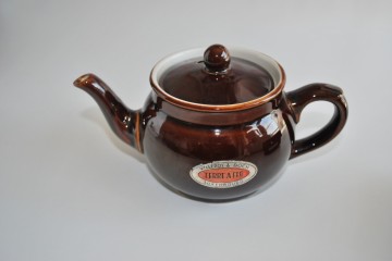Bruine theepot