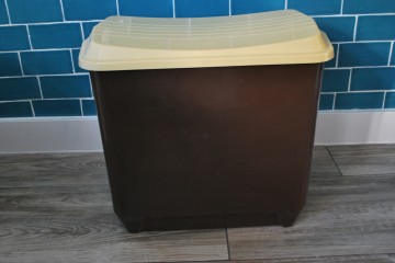 Wasmandblikschaalvaaskopjessoepkomhanddoek 008